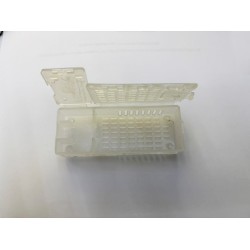 Κλουβάκι βασίλισσας με καπάκι  Κλουβάκι βασίλισσας με καπάκι