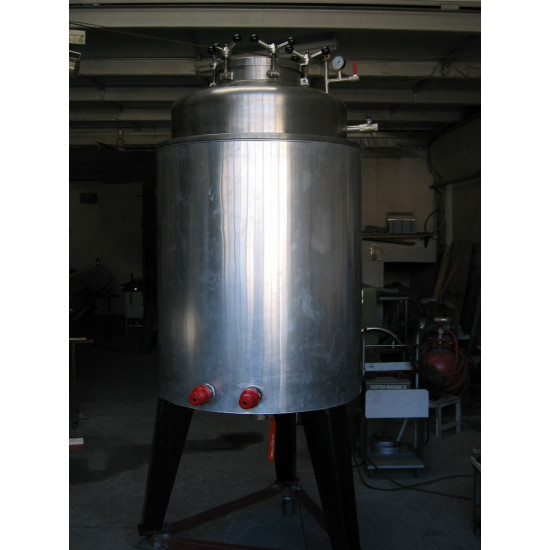 High heat reservoir for wax disinfection 400 kg